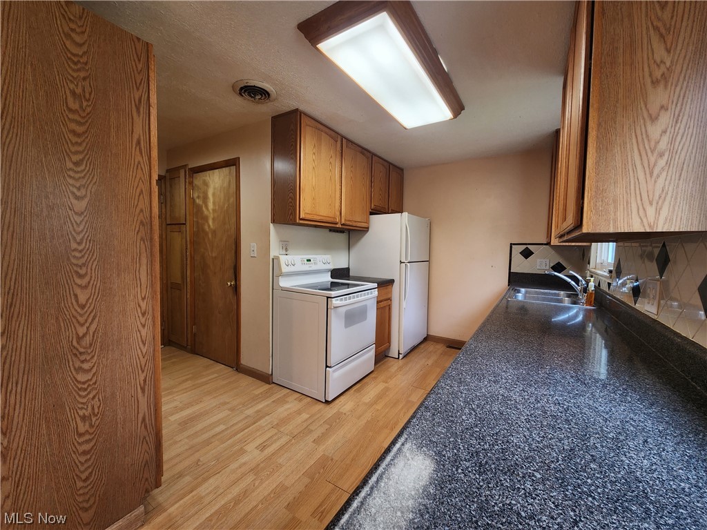 Cliffview Land Companys 02 - Residential