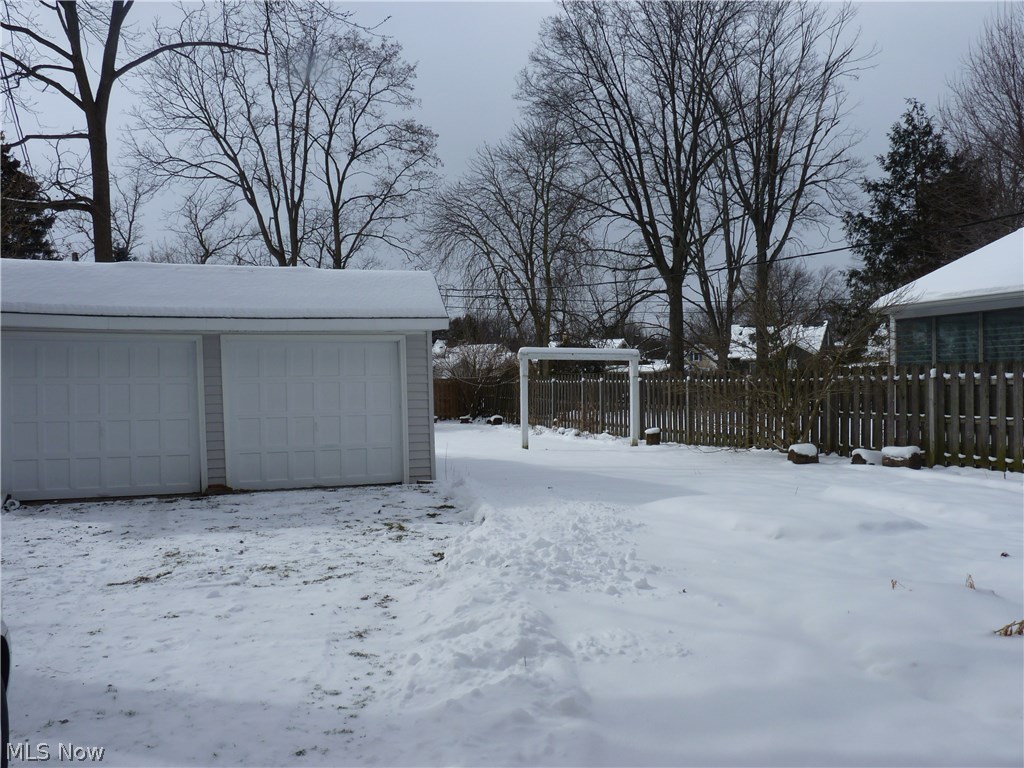 J E & L Bakers Resub - Residential