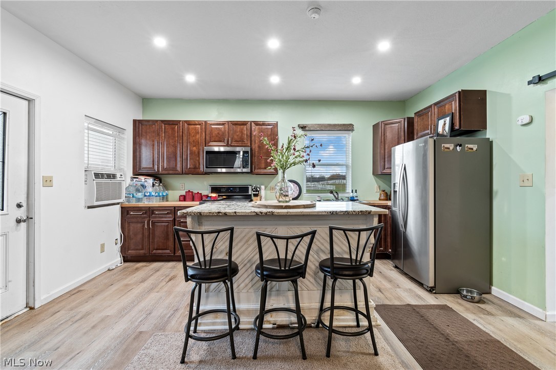Canton, Ohio, 44721, United States, 1 Bedroom Bedrooms, ,2 BathroomsBathrooms,Residential,Active,2036018