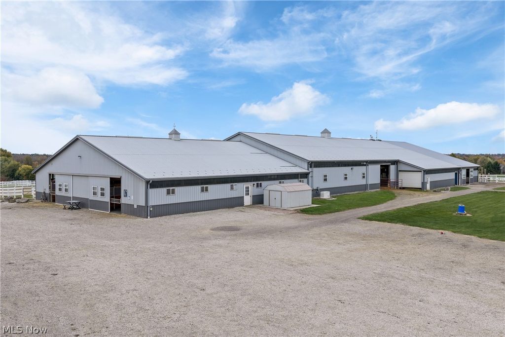 Photo of 10366 Immel Road NE, Canton, OH 44721 (MLS # 5200357)