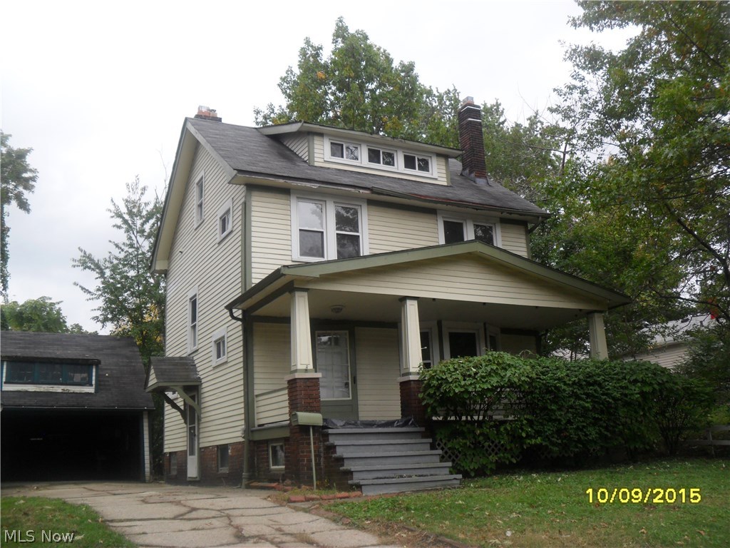 Bungalow - Residential