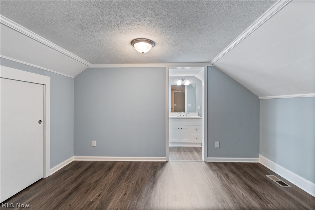 Elmwood Beach - Residential