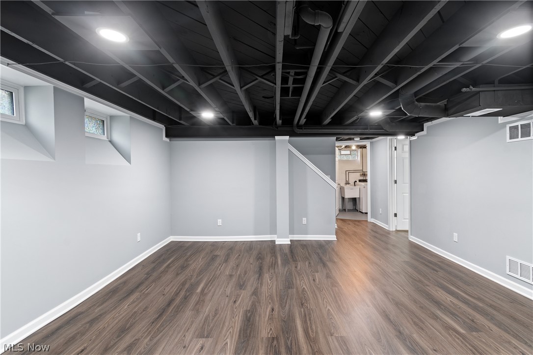 Elmwood Beach - Residential