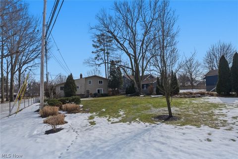 Tiny photo for 1884 Brainard Road, Lyndhurst, OH 44124 (MLS # 5187931)