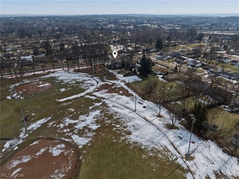 Tiny photo for 1884 Brainard Road, Lyndhurst, OH 44124 (MLS # 5187931)