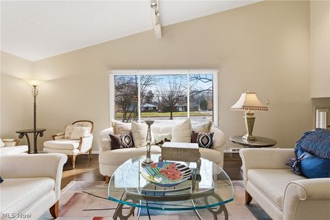 Tiny photo for 1884 Brainard Road, Lyndhurst, OH 44124 (MLS # 5187931)