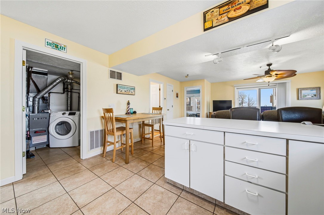 Mariners Point Condo Ph 2 - Residential