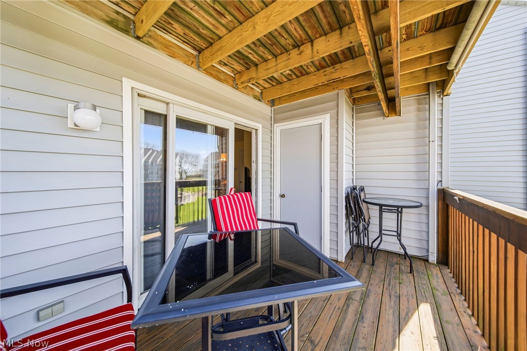 Mariners Point Condo Ph 2 - Residential