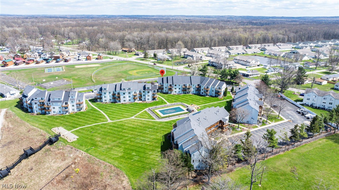 Mariners Point Condo Ph 2 - Residential