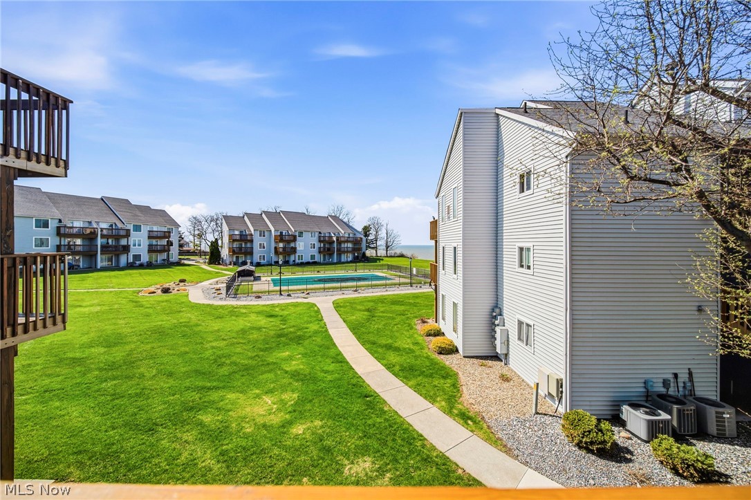 Mariners Point Condo Ph 2 - Residential