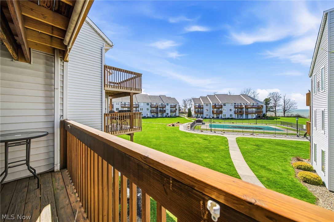 Mariners Point Condo Ph 2 - Residential