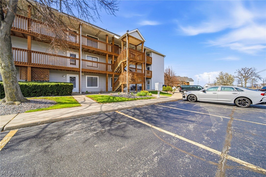 Mariners Point Condo Ph 2 - Residential