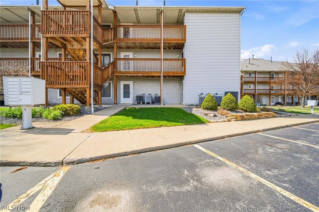 Mariners Point Condo Ph 2 - Residential