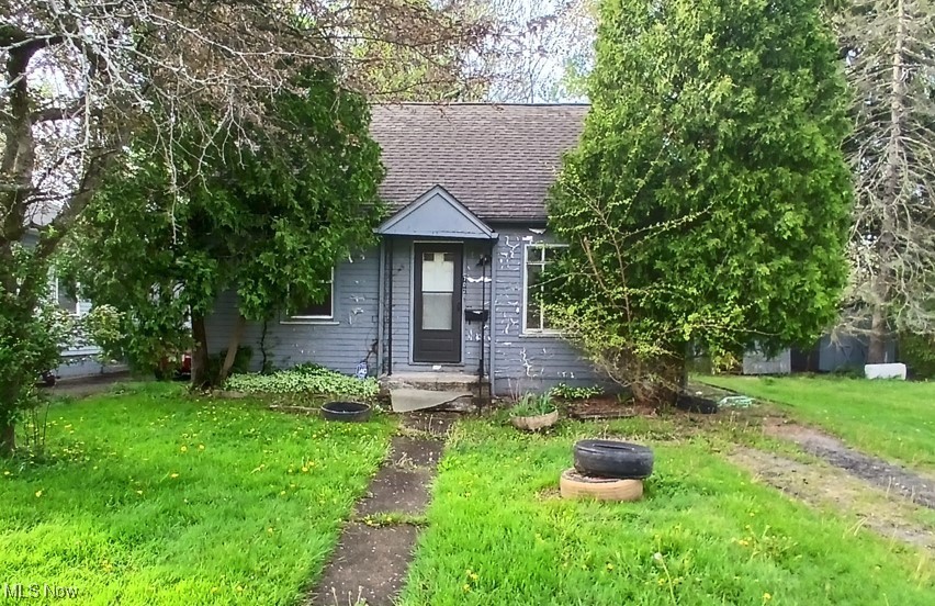 702 Hall Street, Warren, Ohio image 1