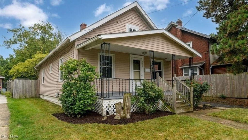 Photo of 1203 Atwood Avenue, Akron, OH 44301 (MLS # 5167837)