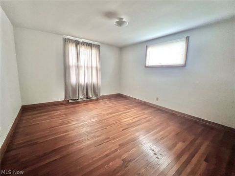 Tiny photo for 1084 Marion Avenue NW, Massillon, OH 44646 (MLS # 5188085)