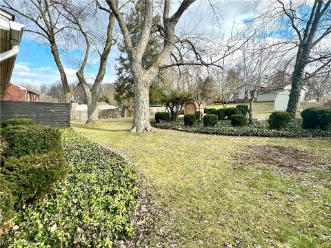 Tiny photo for 1084 Marion Avenue NW, Massillon, OH 44646 (MLS # 5188085)