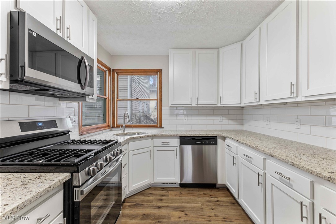 337 Kenyon Avenue, Elyria, Ohio image 11