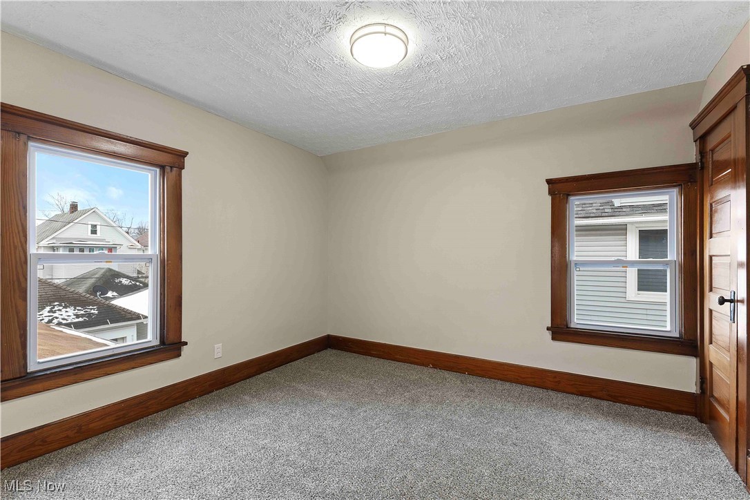 337 Kenyon Avenue, Elyria, Ohio image 24