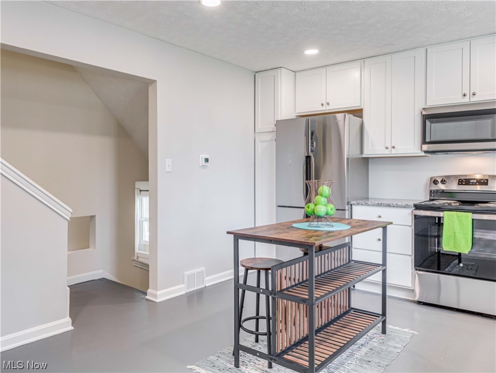 Akron Gardens - Residential Lease