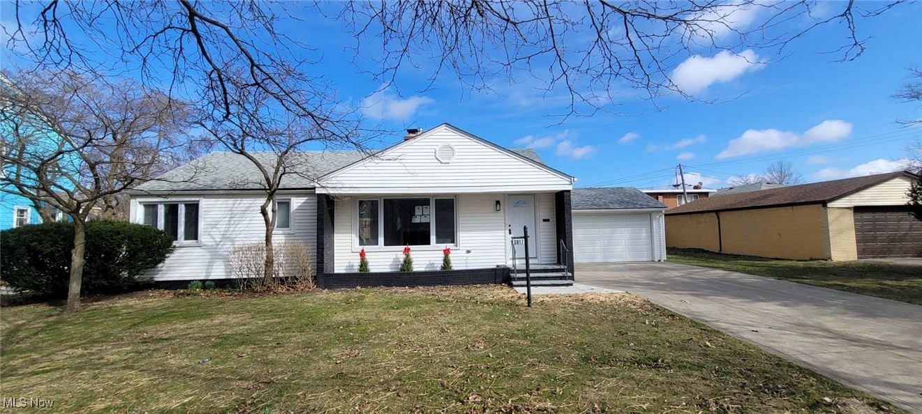 3917 Glenwood Road, Cleveland Heights, Ohio image 1