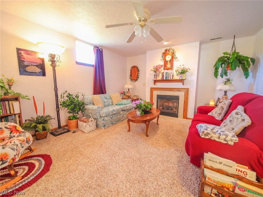 Apple Rdg Allotment 03 - Residential