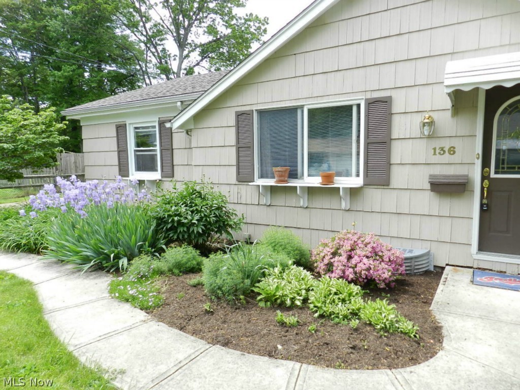 Vineyard Beach - Residential