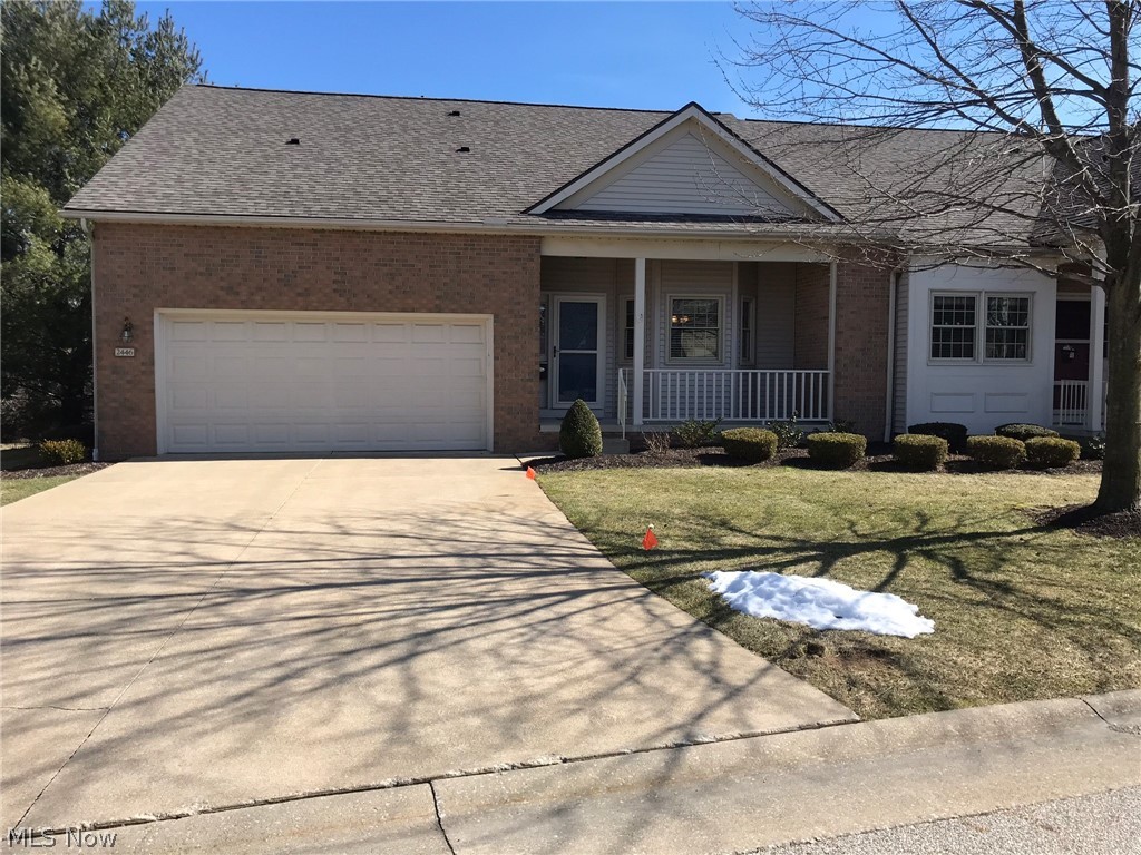 Villas At London Square Condo - Residential