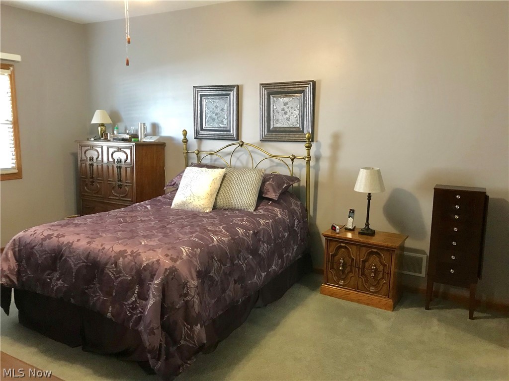 Villas At London Square Condo - Residential