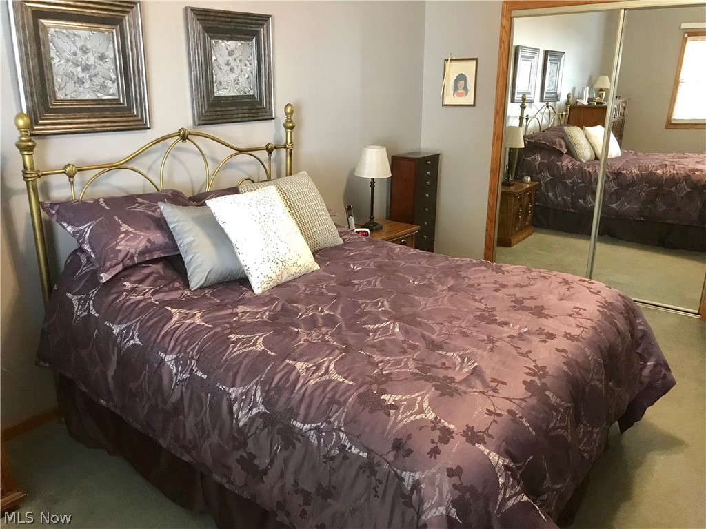 Villas At London Square Condo - Residential