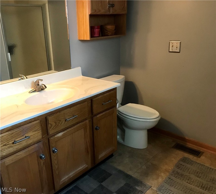 Villas At London Square Condo - Residential