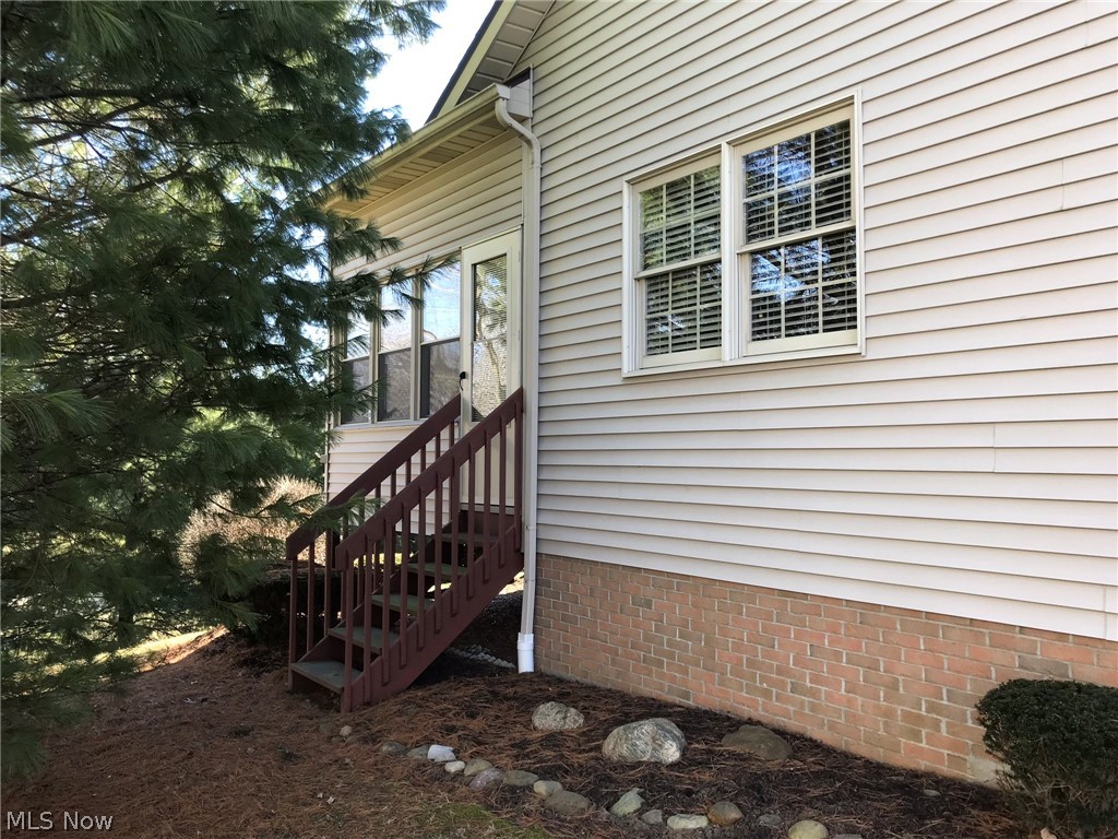 Villas At London Square Condo - Residential