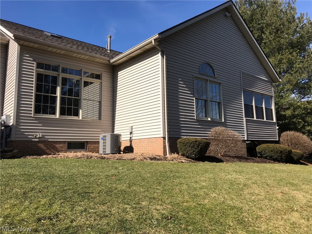 Villas At London Square Condo - Residential