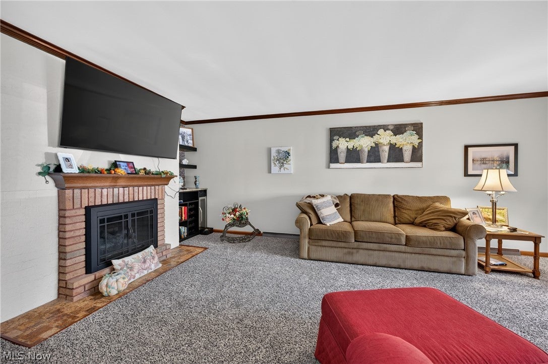 408 E 18th Street