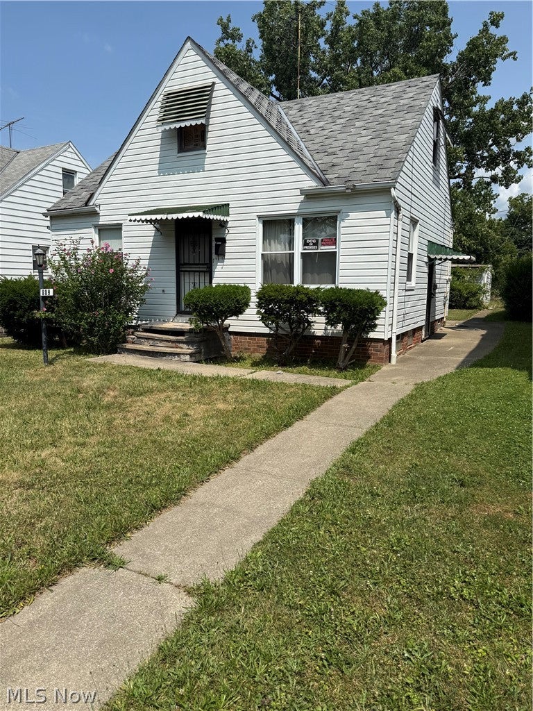 889 E 139th Street