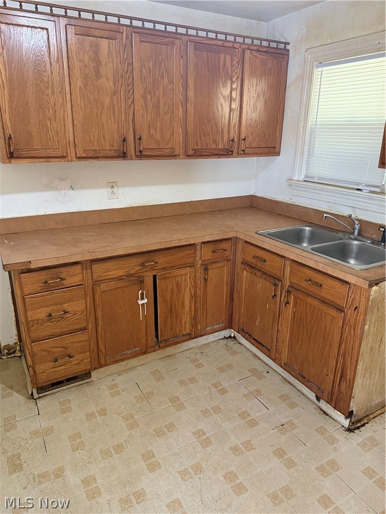 889 E 139th Street