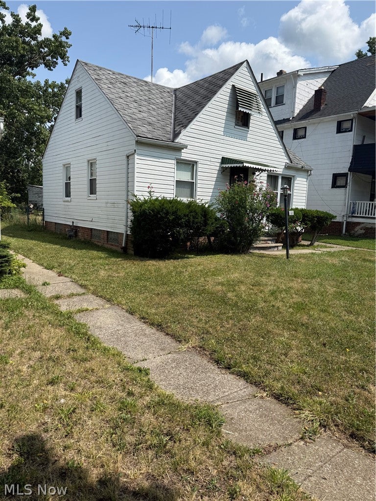 889 E 139th Street