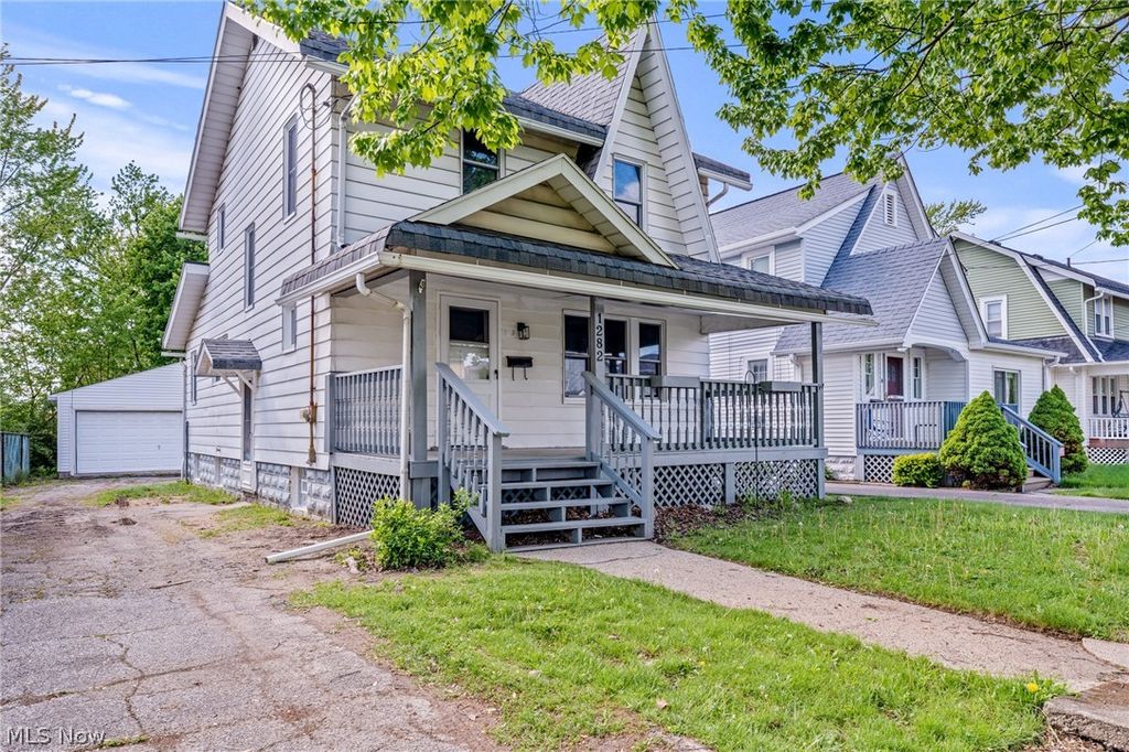 Photo of 1282 Neptune Avenue, Akron, OH 44301 (MLS # 5205874)