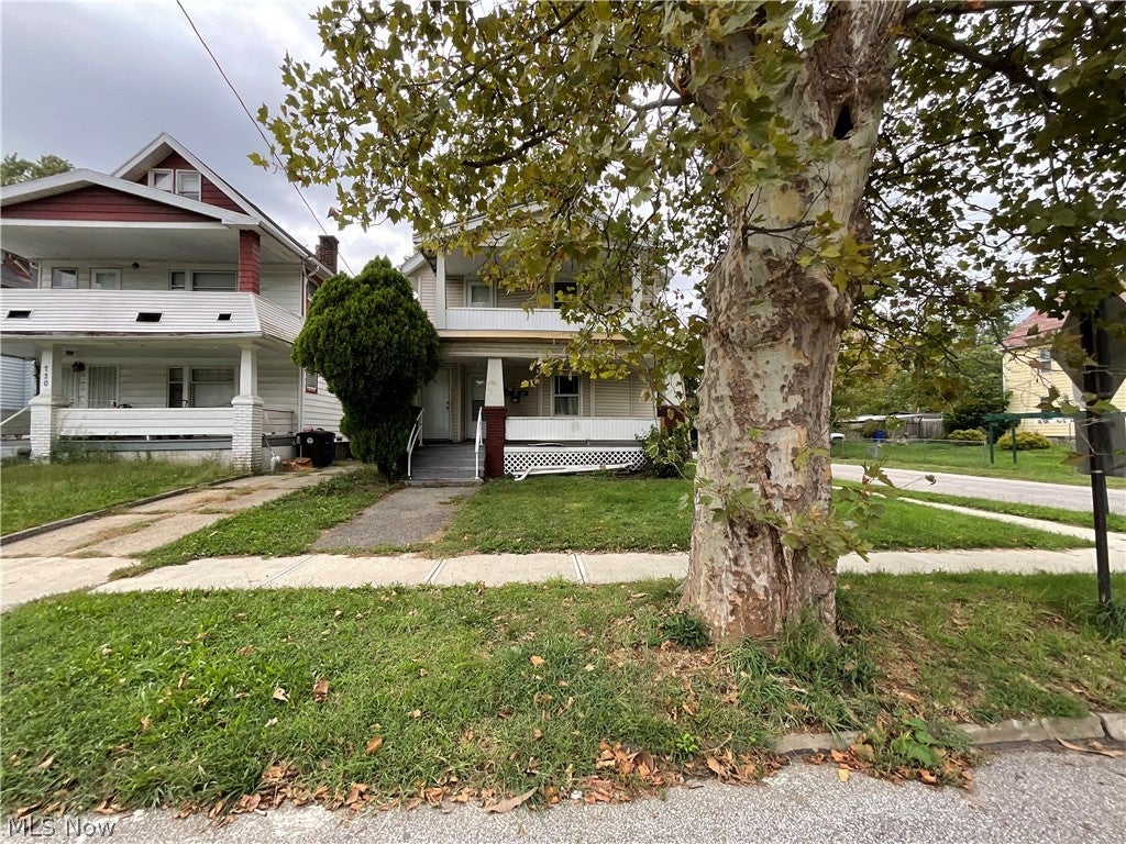 726 E 117th Street Up