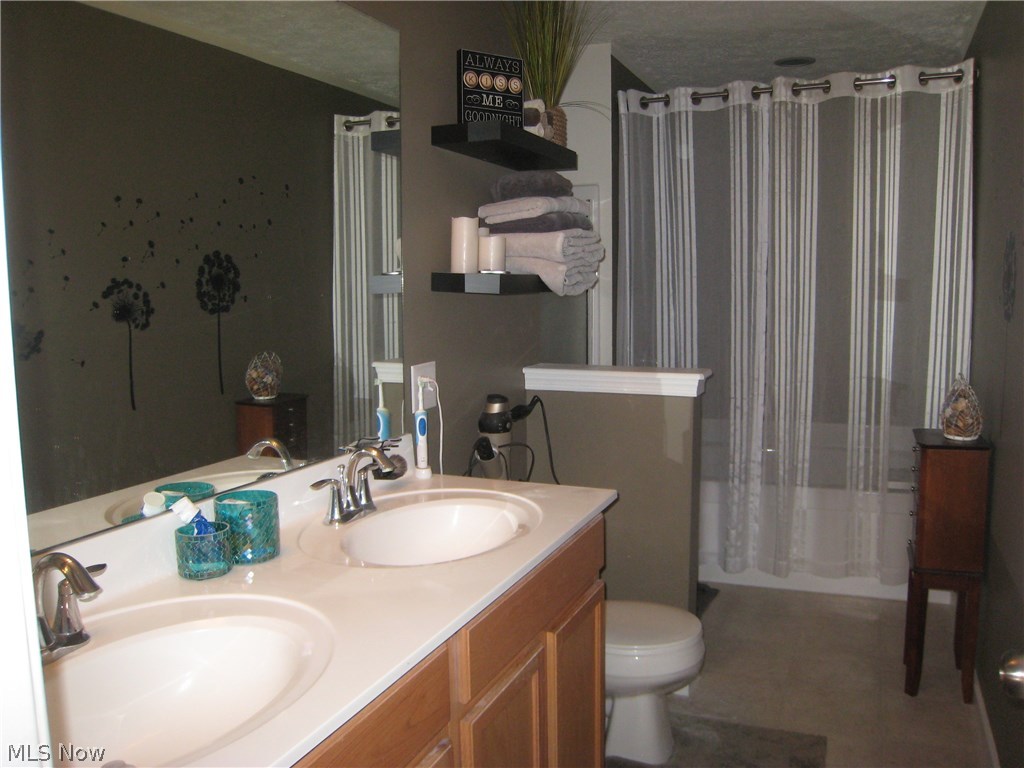 Weatherstone Village Condo Ph 13 - Residential