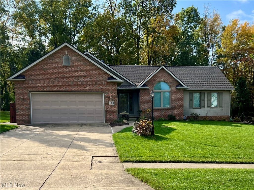 Photo of 4312 Apple Orchard Orch, Rootstown, OH 44272 (MLS # 5159272)