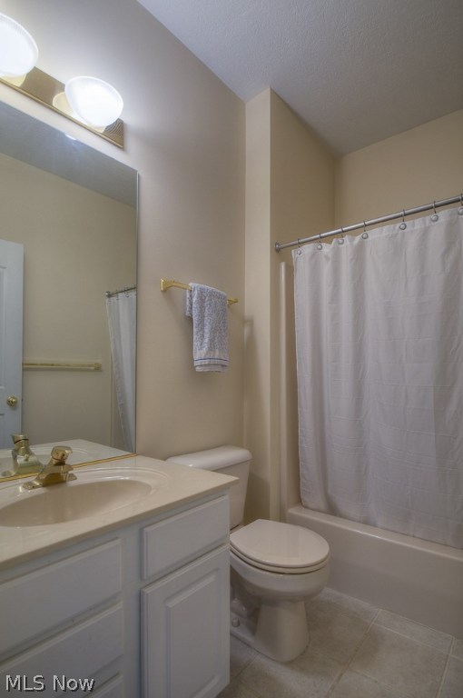 Woods/Auburn Lakes Condo Ph 01 - Residential