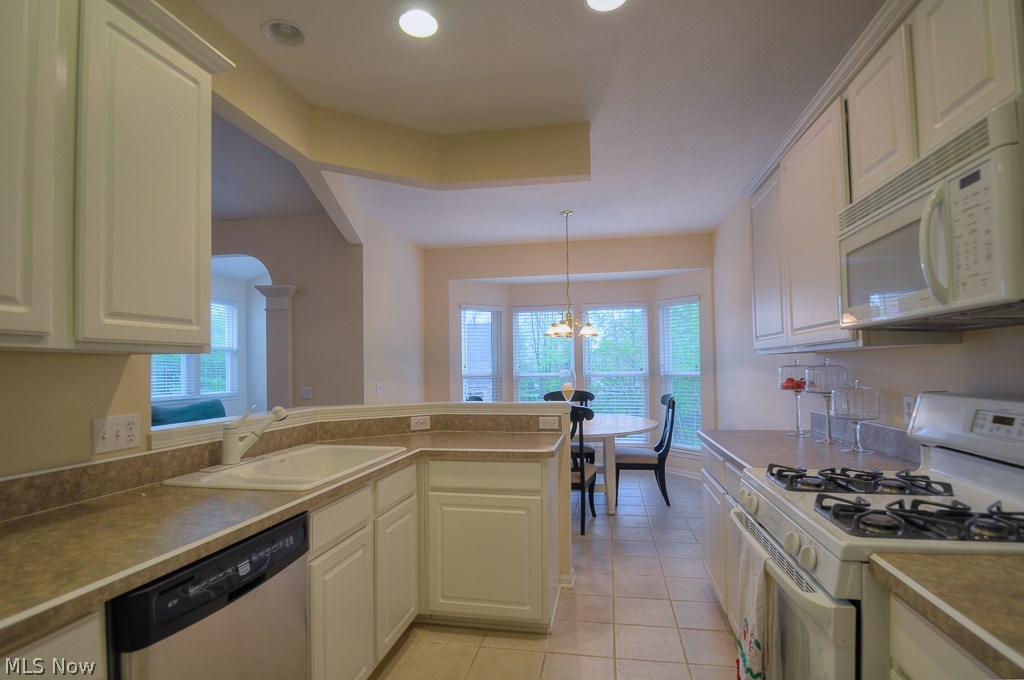 Woods/Auburn Lakes Condo Ph 01 - Residential