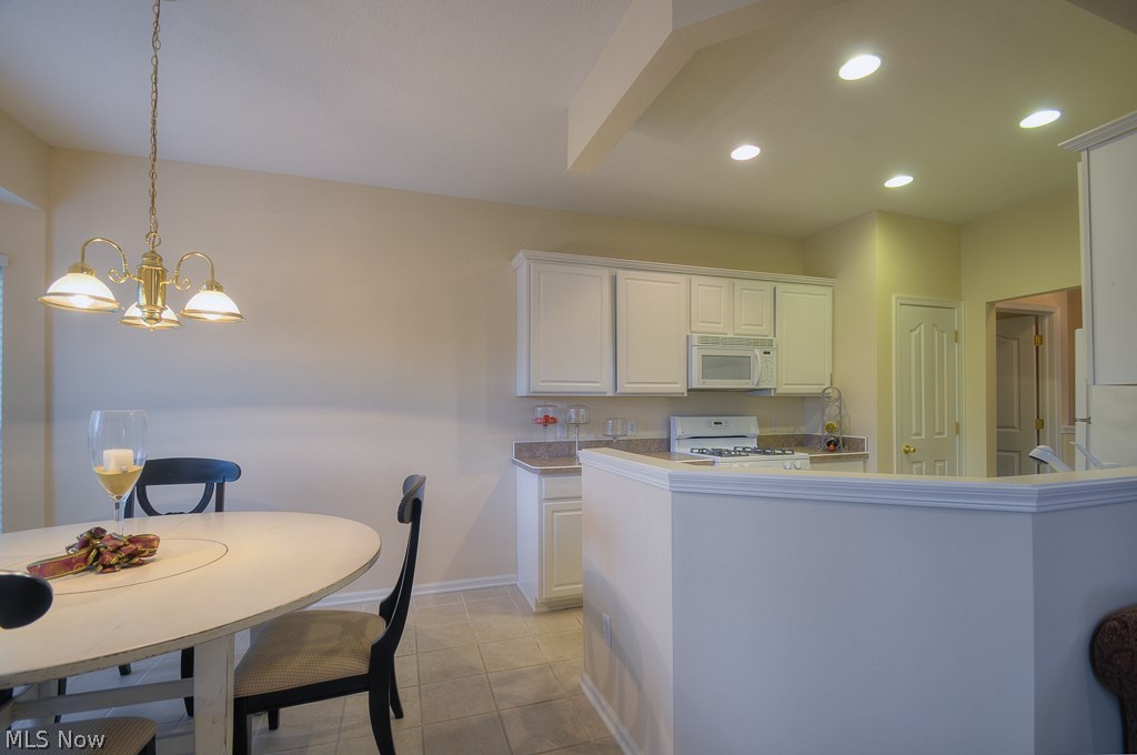 Woods/Auburn Lakes Condo Ph 01 - Residential