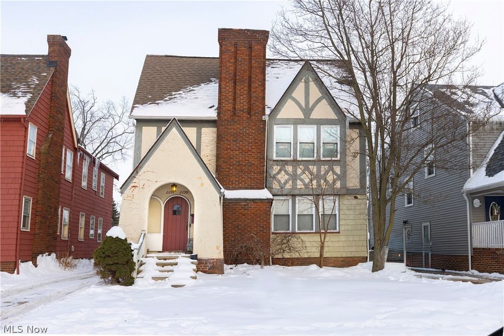 Photo of 2297 Ogontz Avenue, Lakewood, OH 44107 (MLS # 5185570)