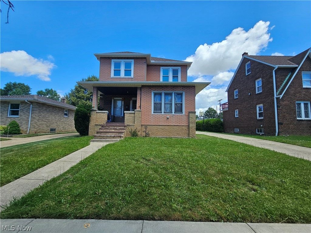 Photo of 875 E 236th Street, Euclid, OH 44123 (MLS # 5219055)