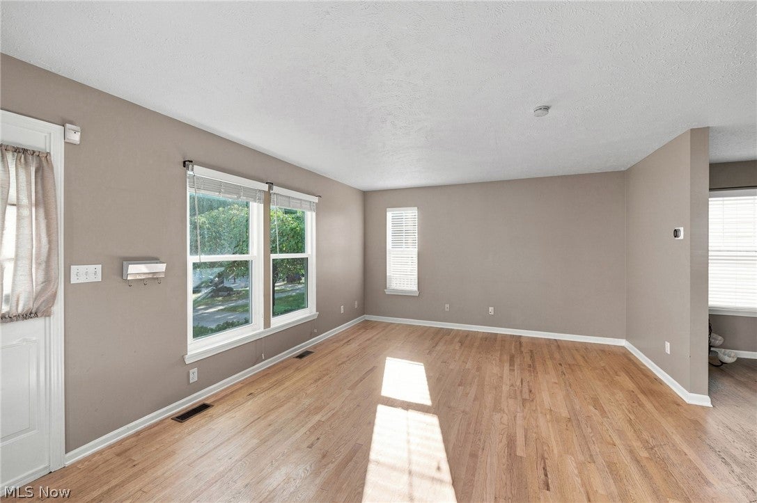 2472 W 5th Street