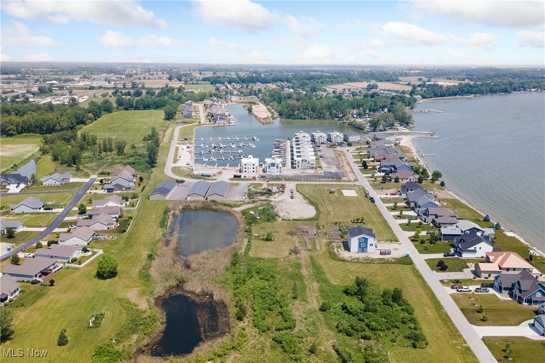 Marblehead Estates & Yacht Club - Land