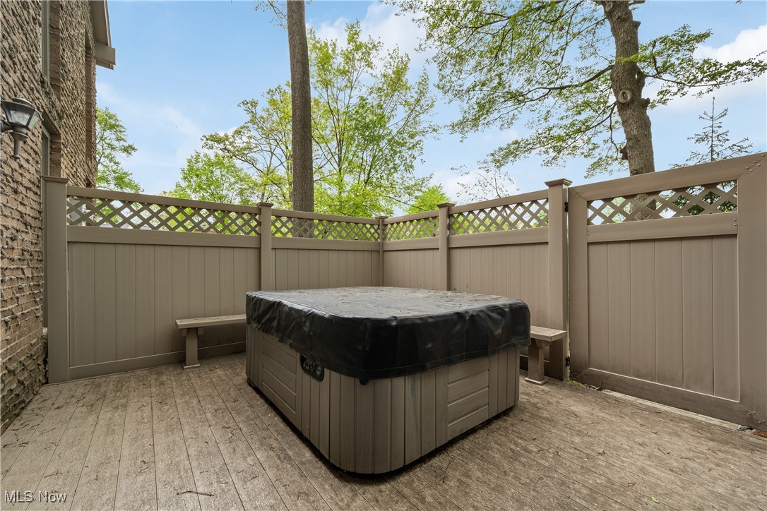 2990 Wildridge Drive, Massillon, Ohio image 48