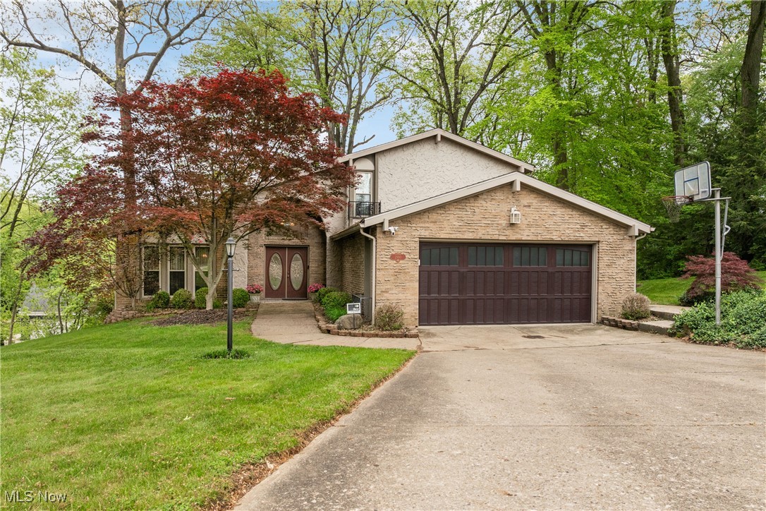 2990 Wildridge Drive, Massillon, Ohio image 1